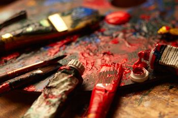 Oil paints can be messy | ArtistsNetwork.com